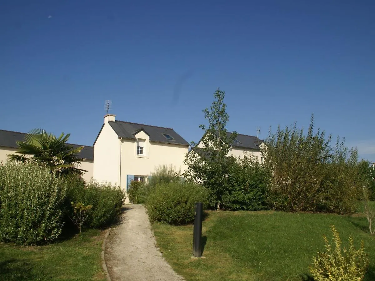Cozy Holiday Home Near The Bay Of Douarnenez Crozon