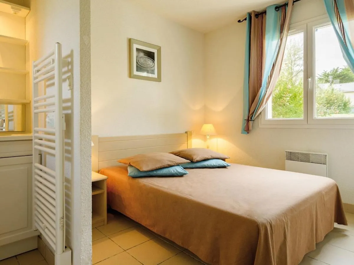 Cozy Holiday Home Near The Bay Of Douarnenez Crozon France