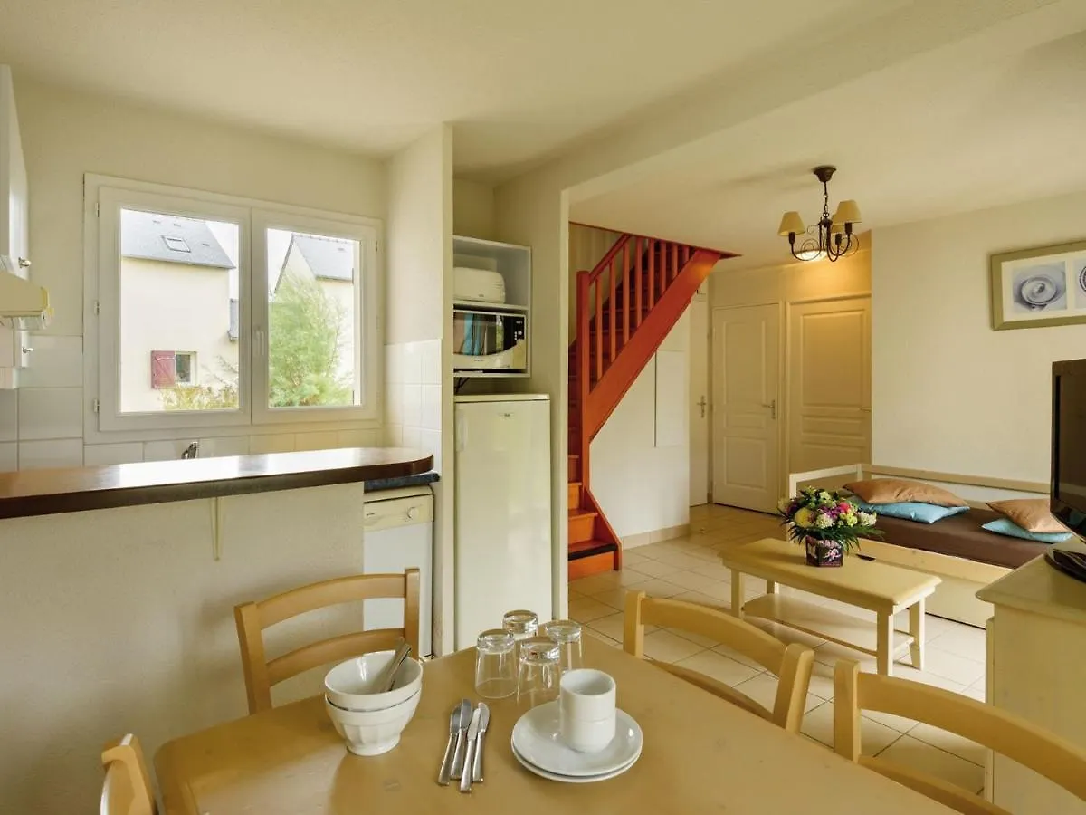Cozy Holiday Home Near The Bay Of Douarnenez Crozon 0*,  France