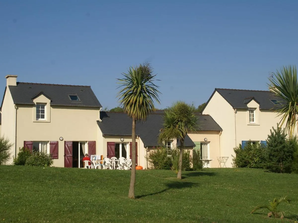 Cozy Holiday Home Near The Bay Of Douarnenez Crozon 0*,  France