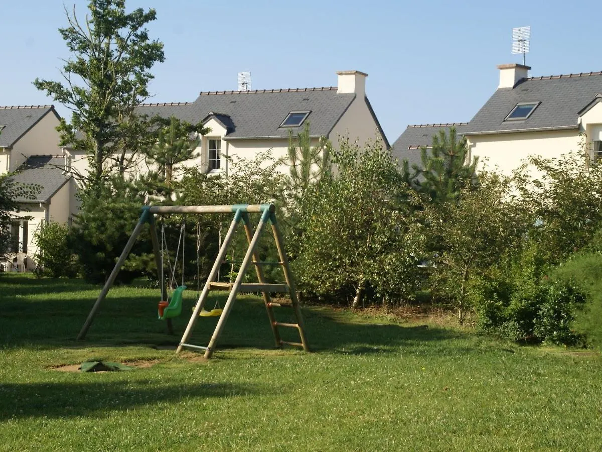 Cozy Holiday Home Near The Bay Of Douarnenez Crozon