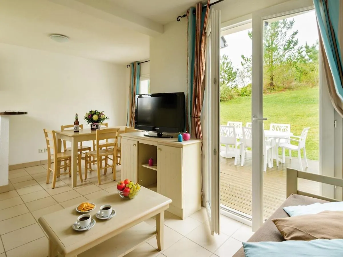 Cozy Holiday Home Near The Bay Of Douarnenez Crozon
