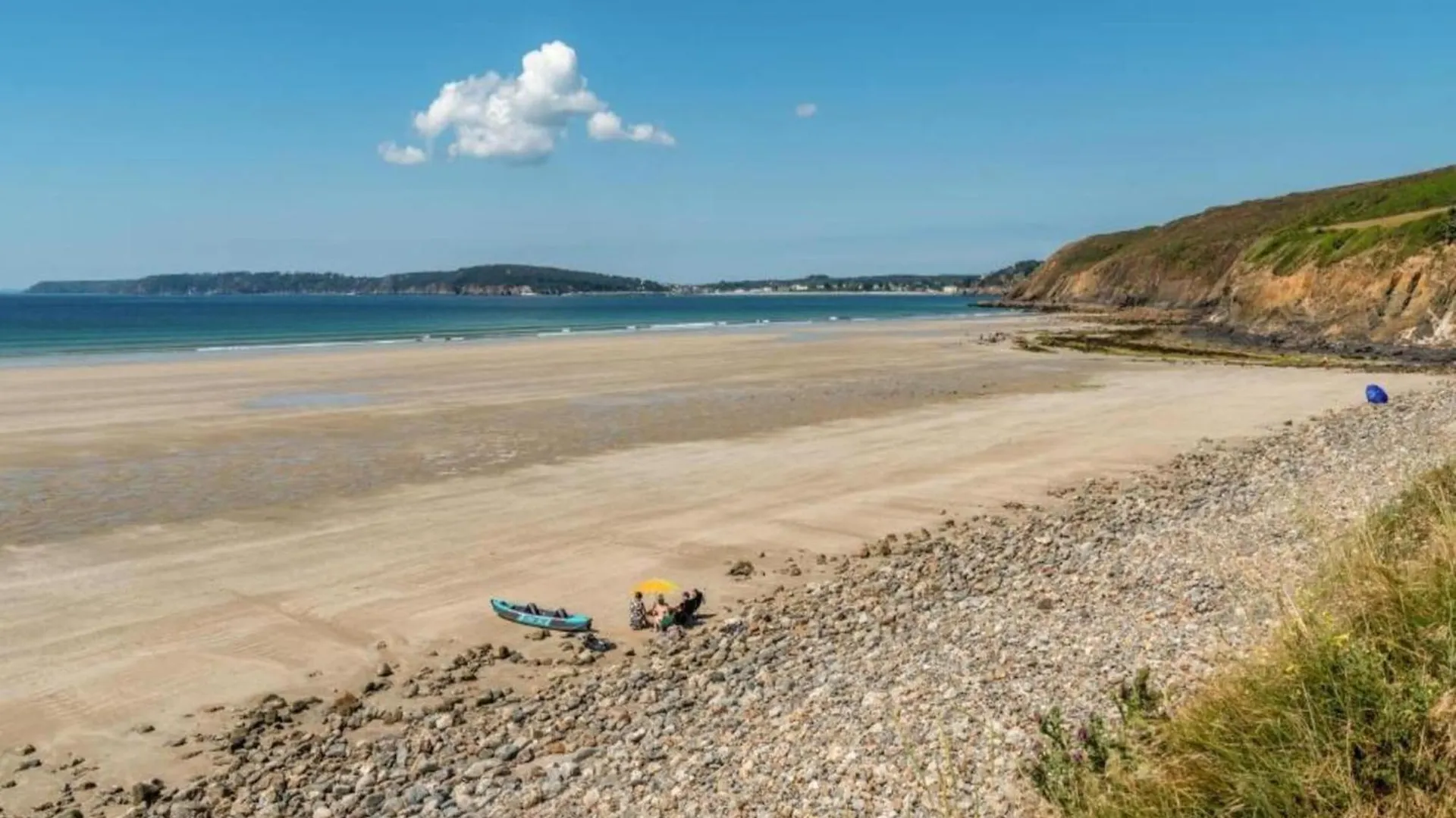 Cozy Holiday Home Near The Bay Of Douarnenez Crozon